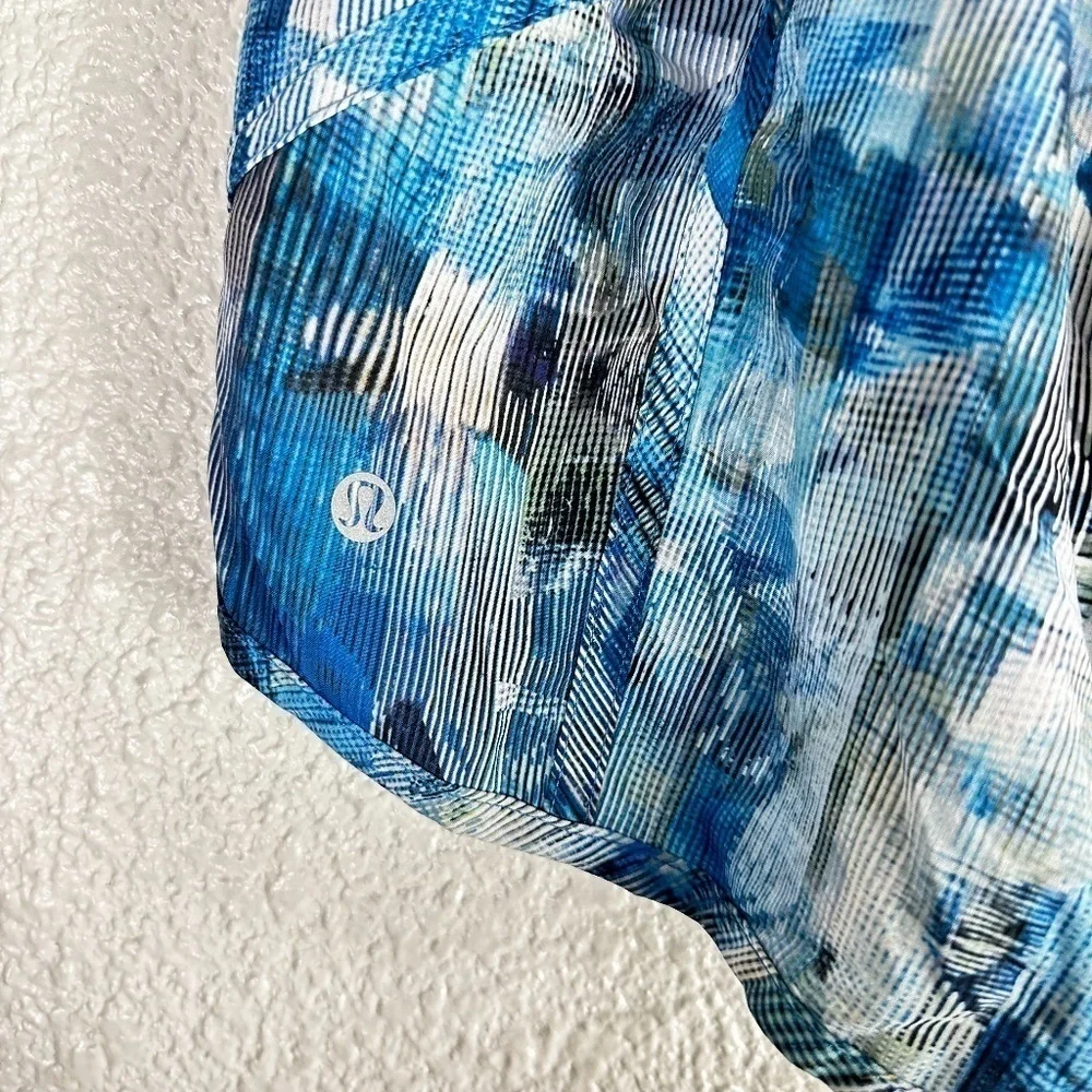Lululemon Tracker Short V  Sun Dazed Multi Blue SZ 4